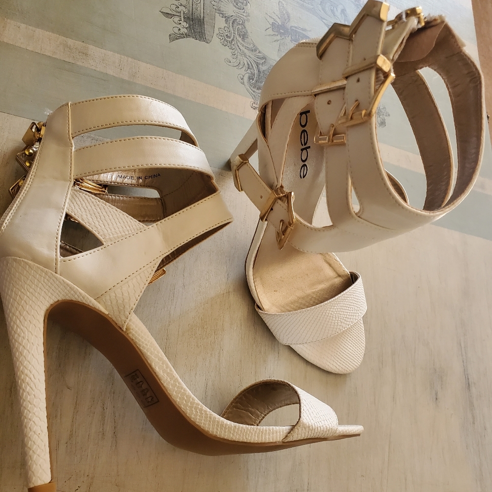Heels - Picture 3 of 5